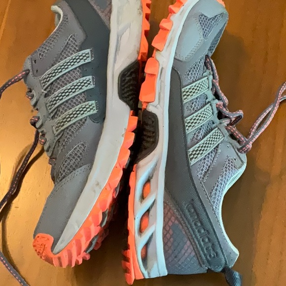 ADIDAS running shoes - Picture 3 of 8